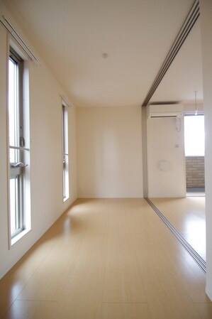 ワイズハウスの物件内観写真